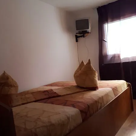 Lodge Premium Travel