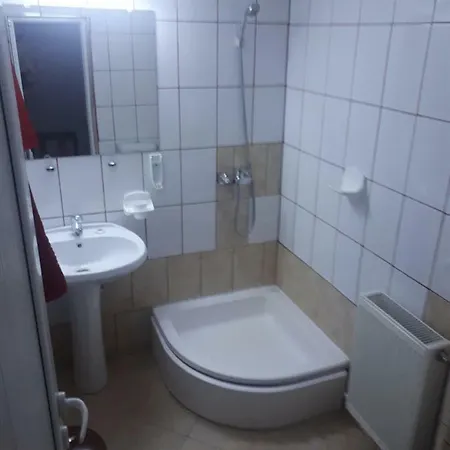 Premium Travel Lodge *